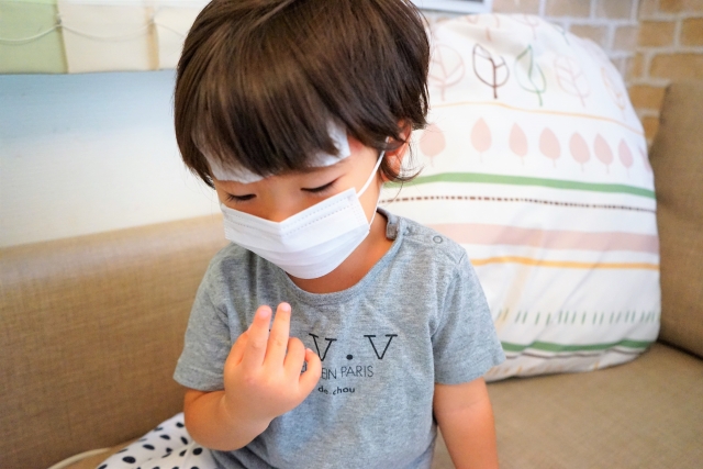 夏かぜ三大疾患（手足口病・ヘルパンギーナ・咽頭結膜熱）の違いと共通点